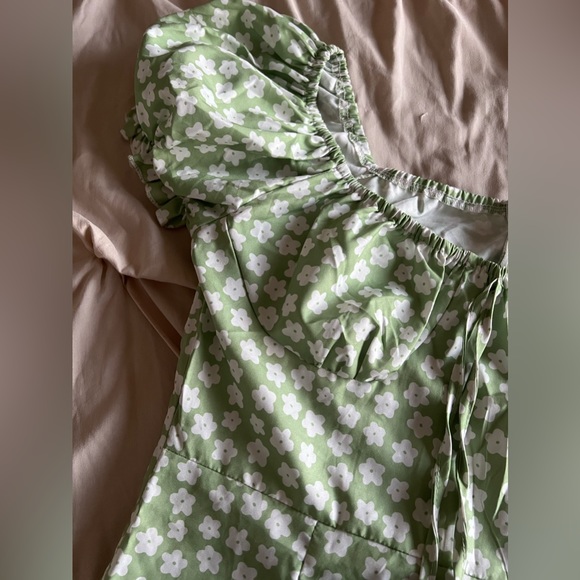 Green Floral Bodycon - Picture 2 of 3